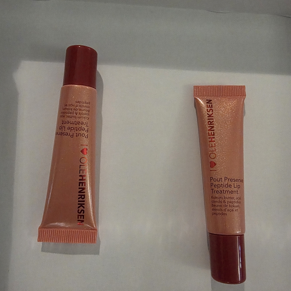 2 Ole Henriksen Pout Preserve Glimmer Peptide Lip Treatment - Strawberry Sorbet